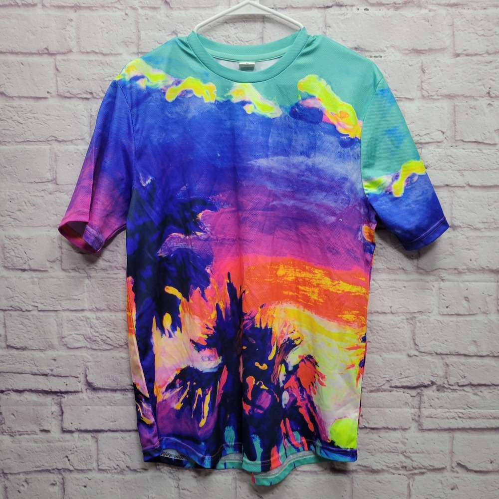Blacklight UV Tshirt Size M‎ Rainbow Tropical Sunset All Over Print Neon Aofmoka